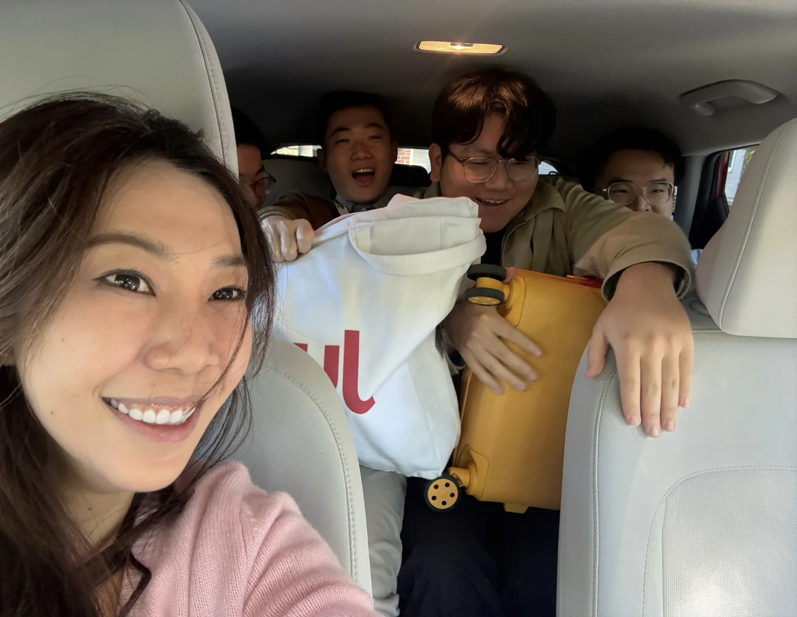 Furong Huang and lab members traveling together